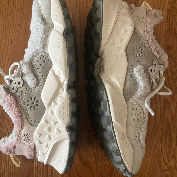 Flower mountain teddy shearling shoes - Picture 3 of 5